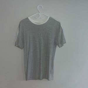 H&M Men’s Short Sleeve T-Shirt Size X-Small. White and Gray.
